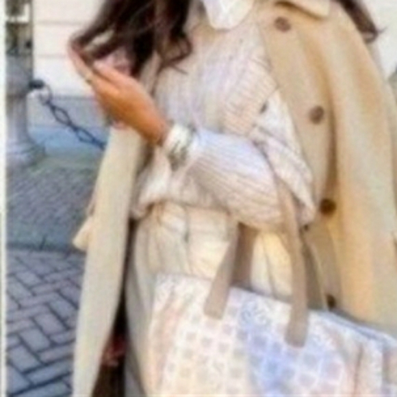 đ
șauth Chanel Travel Line Tote Bag Fabric #N6999H78 - Picture 10 of 15